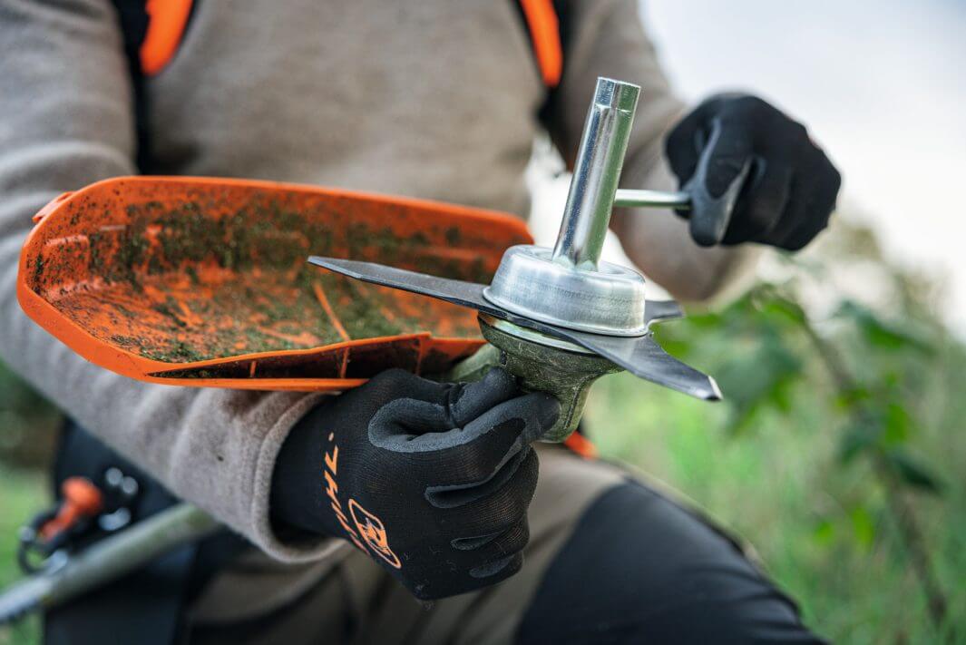 STIHL Akku-Motorsense FSA 200 / GSB 260-2 | AP-System STIHL Akku-Motorsense FSA 200 / GSB 260-2 | AP-System