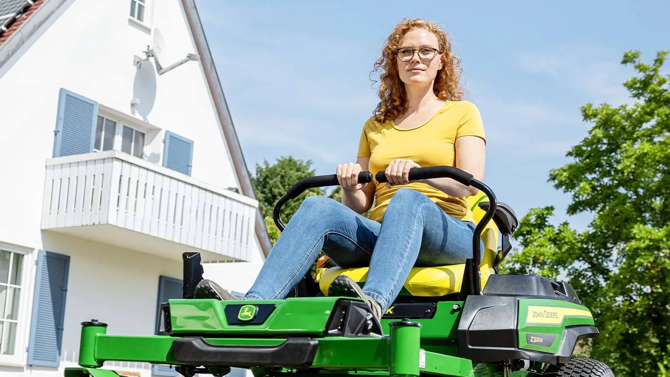 JOHN DEERE Null-Wenderadius-Mäher zTrak Z320R JOHN DEERE Null-Wenderadius-Mäher zTrak Z320R