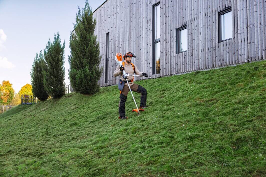 STIHL Akku-Motorsense FSA 200 / GSB 260-2 | AP-System STIHL Akku-Motorsense FSA 200 / GSB 260-2 | AP-System