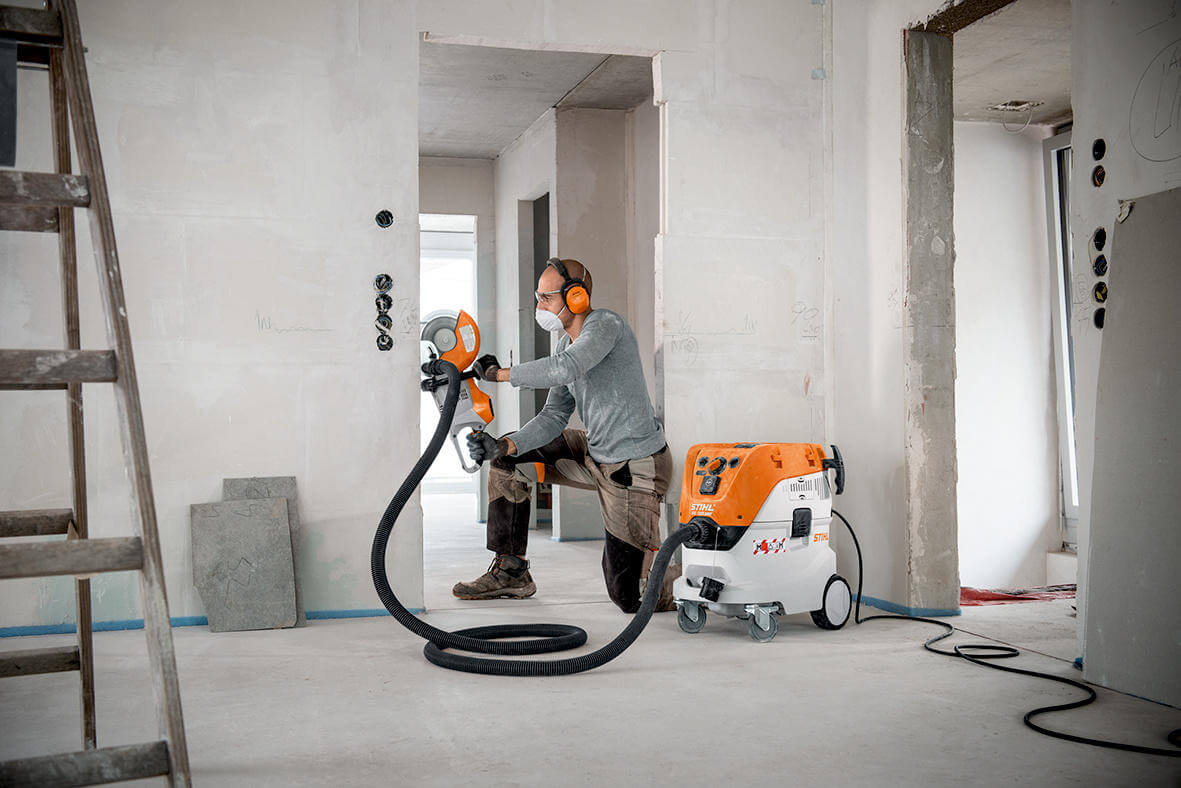 STIHL Nass-Trockensauger SE 133 ME STIHL Nass-Trockensauger SE 133 ME