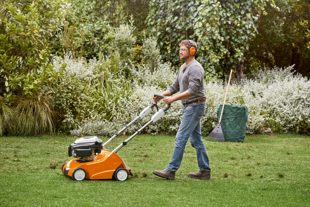 STIHL Benzin-Vertikutierer RL 540 STIHL Benzin-Vertikutierer RL 540