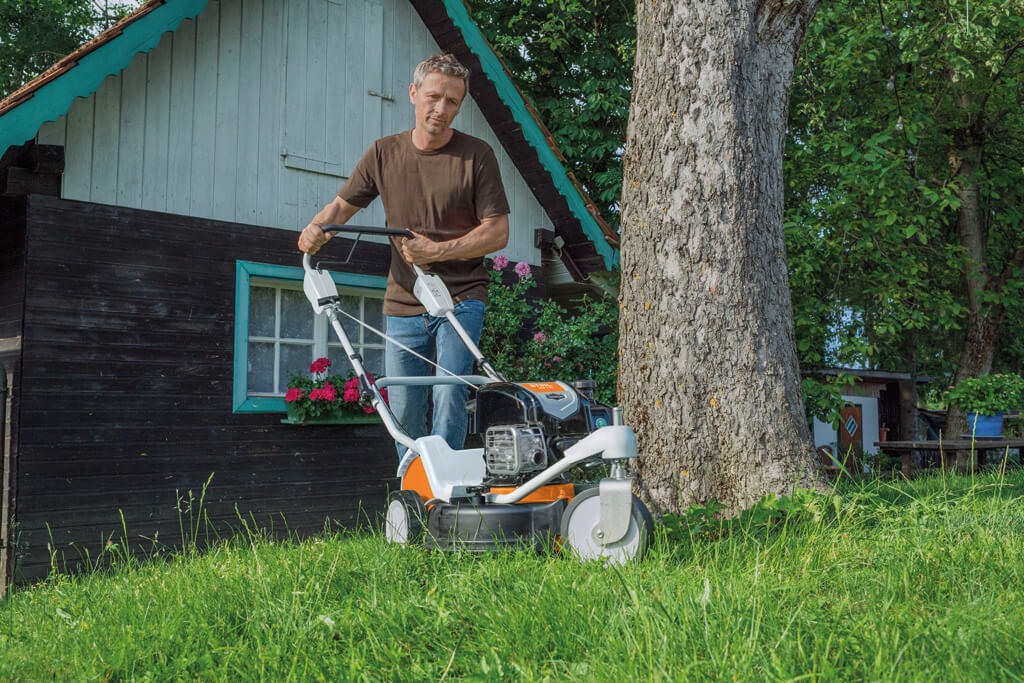 STIHL Benzin-Rasenmäher RM 3 RT STIHL Benzin-Rasenmäher RM 3 RT