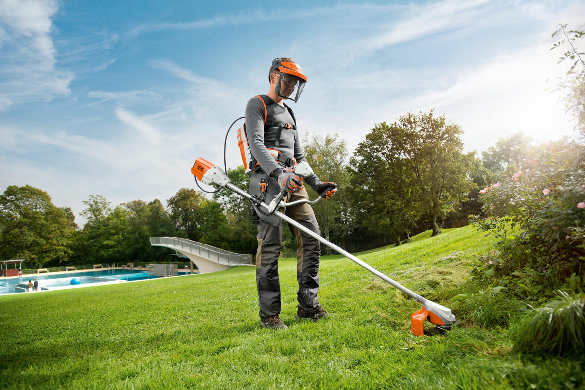 STIHL Akku-Motorsense FSA 90 / GSB 260-2 | AP-System STIHL Akku-Motorsense FSA 90 / GSB 260-2 | AP-System