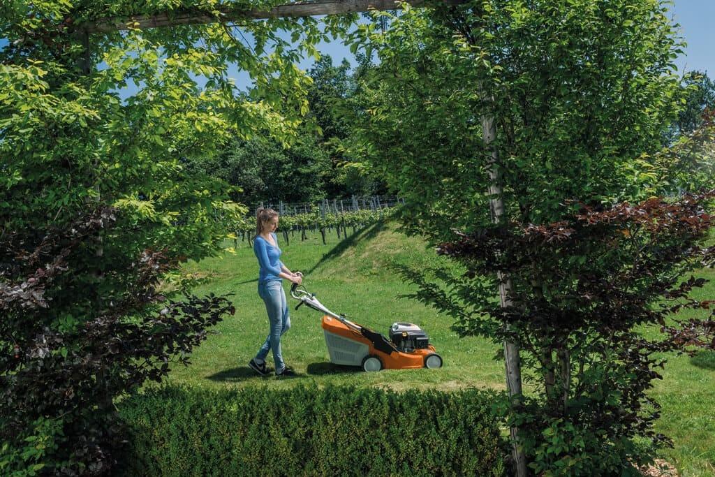 STIHL Benzin-Rasenmäher RM 650 VS STIHL Benzin-Rasenmäher RM 650 VS