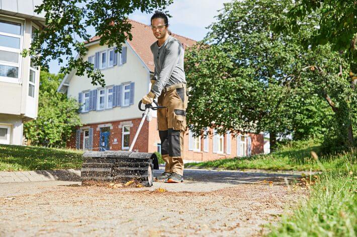 STIHL Akku-KombiMotor KMA 135 R | AP-System STIHL Akku-KombiMotor KMA 135 R | AP-System