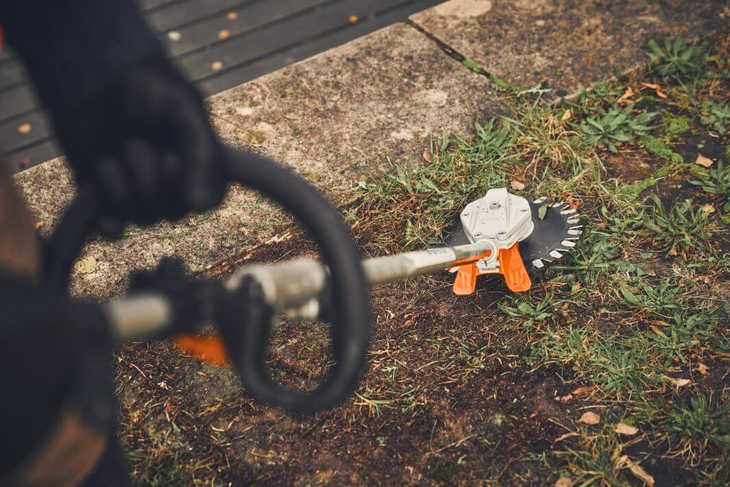 STIHL Akku-KombiMotor KMA 200 R | AP-System STIHL Akku-KombiMotor KMA 200 R | AP-System
