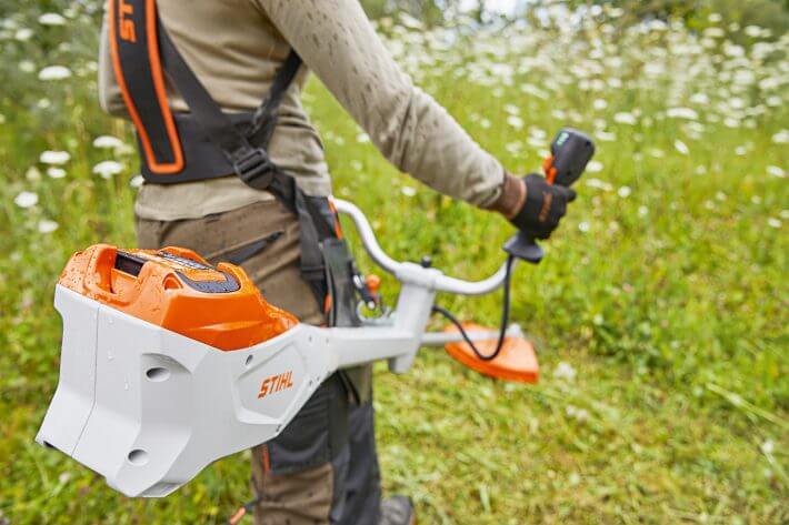 STIHL Akku-Motorsense FSA 135 | AP-System STIHL Akku-Motorsense FSA 135 | AP-System