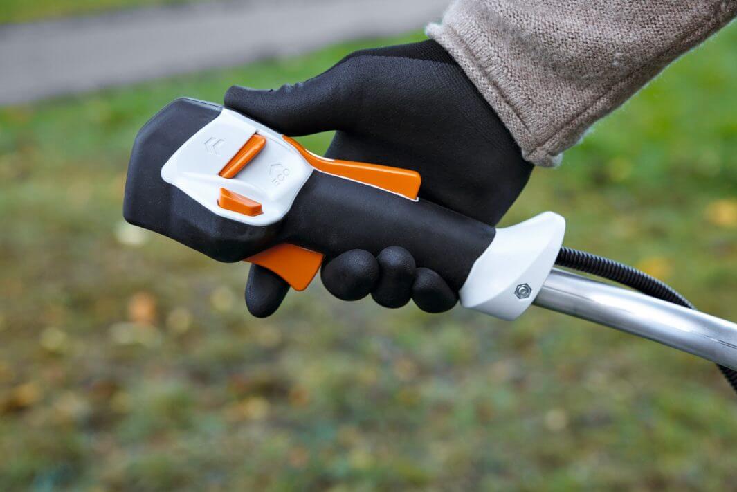STIHL Akku-Motorsense FSA 120 / GSB 230-2 | AP-System STIHL Akku-Motorsense FSA 120 / GSB 230-2 | AP-System