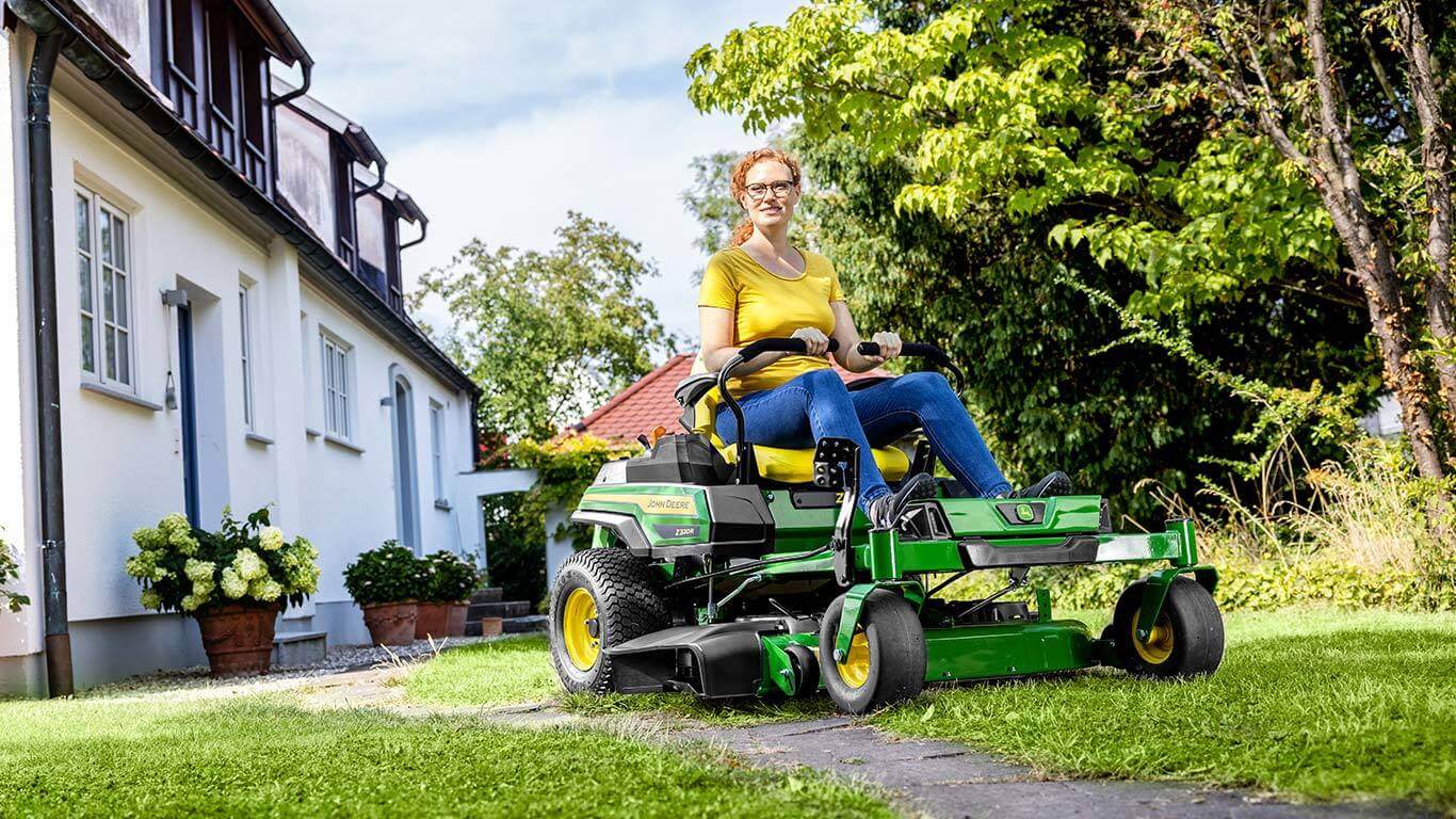JOHN DEERE Null-Wenderadius-Mäher zTrak Z320R JOHN DEERE Null-Wenderadius-Mäher zTrak Z320R