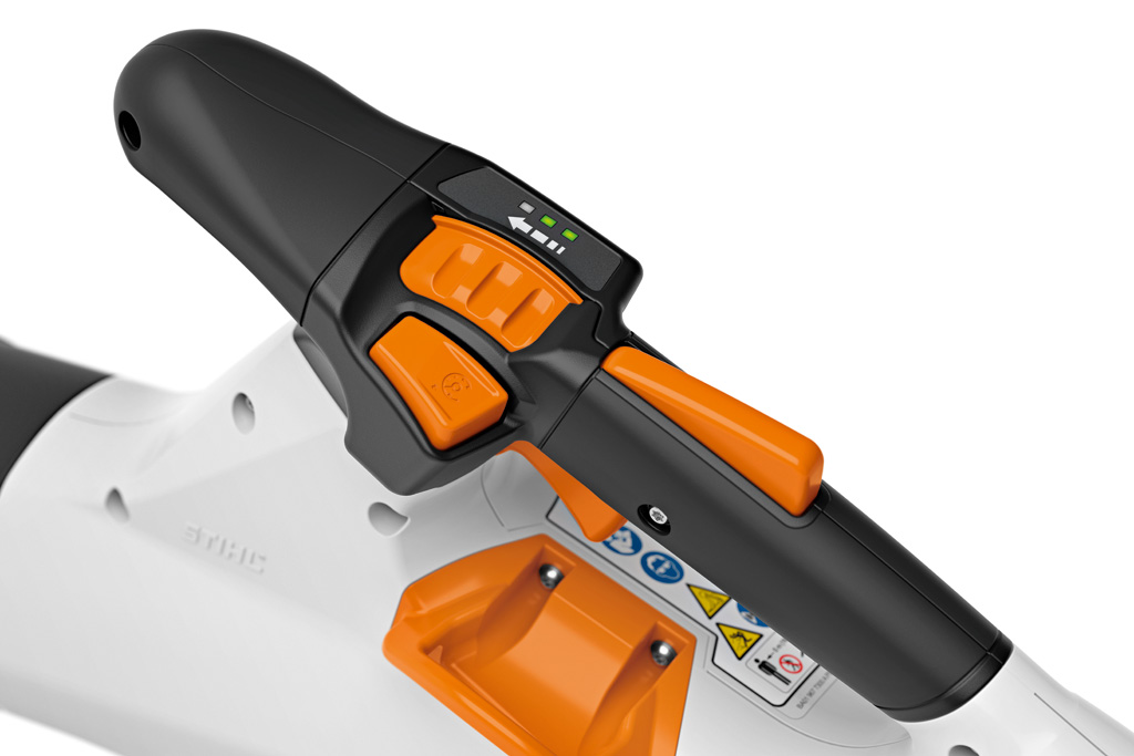 STIHL Akku-Blasgerät BGA 200 inkl. Komfort-Tragsystem STIHL Akku-Blasgerät BGA 200 inkl. Komfort-Tragsystem