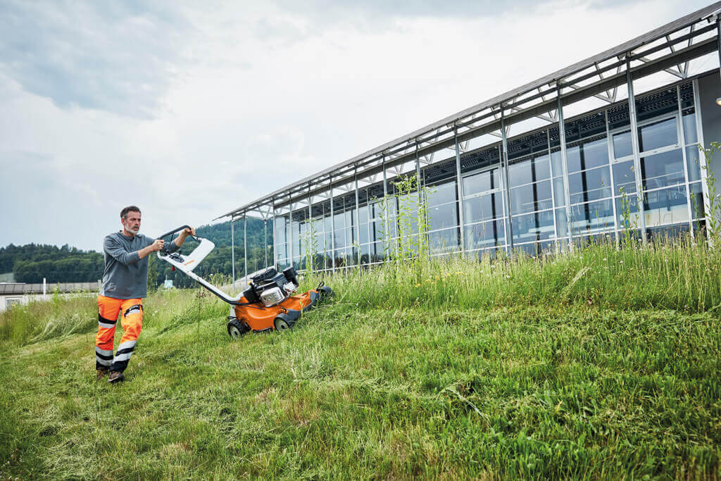 STIHL Benzin-Rasenmäher RM 756 GC STIHL Benzin-Rasenmäher RM 756 GC
