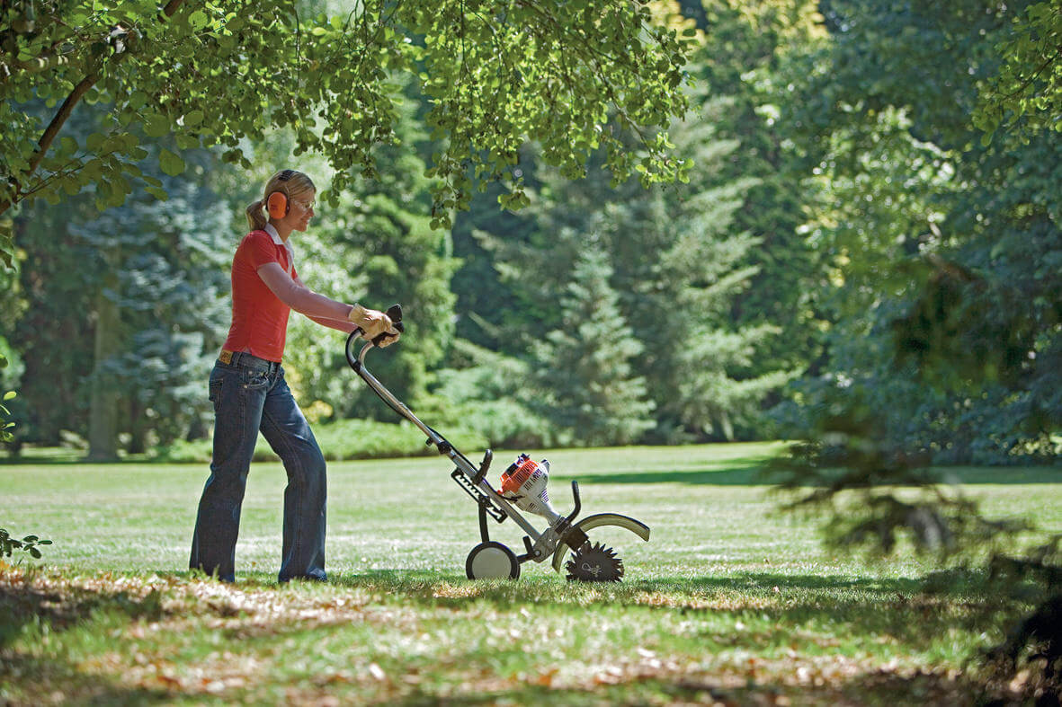 STIHL MultiWerkzeug RL-MM Rasenlüfter STIHL MultiWerkzeug RL-MM Rasenlüfter