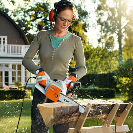 STIHL Elektro-Motorsäge MSE 141 C-Q STIHL Elektro-Motorsäge MSE 141 C-Q