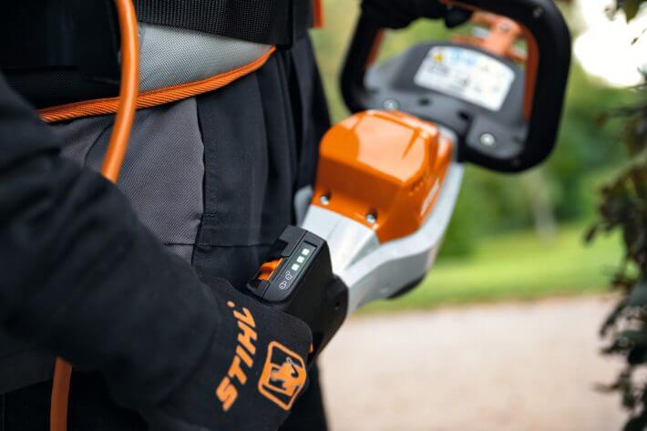 STIHL Akku-Heckenschere HSA 130 R | AP-System STIHL Akku-Heckenschere HSA 130 R | AP-System