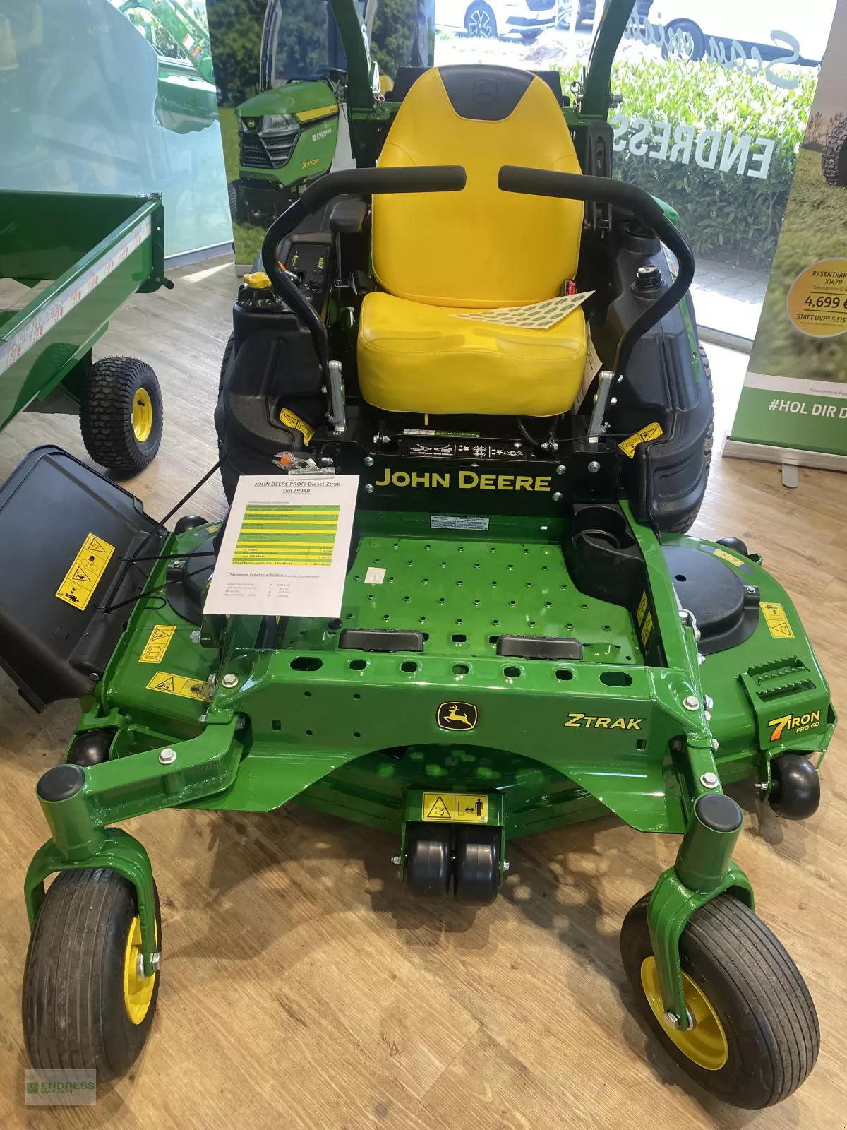 JOHN DEERE Rasentraktor Ztrak Z994R - Neumaschine (München) JOHN DEERE Rasentraktor Ztrak Z994R - Neumaschine (München)