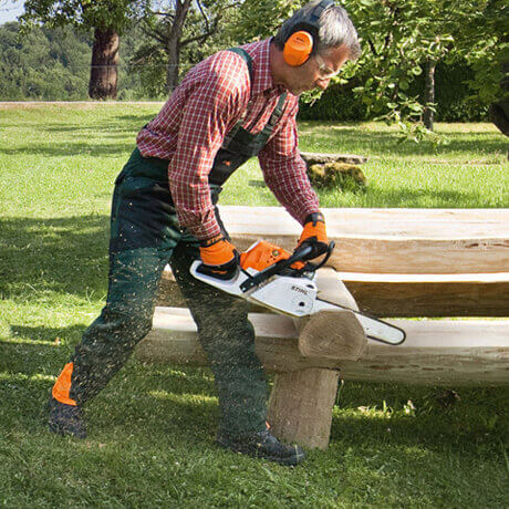 STIHL Benzin-Motorsäge MS 231 C-BE 35 cm / PD3 STIHL Benzin-Motorsäge MS 231 C-BE 35 cm / PD3