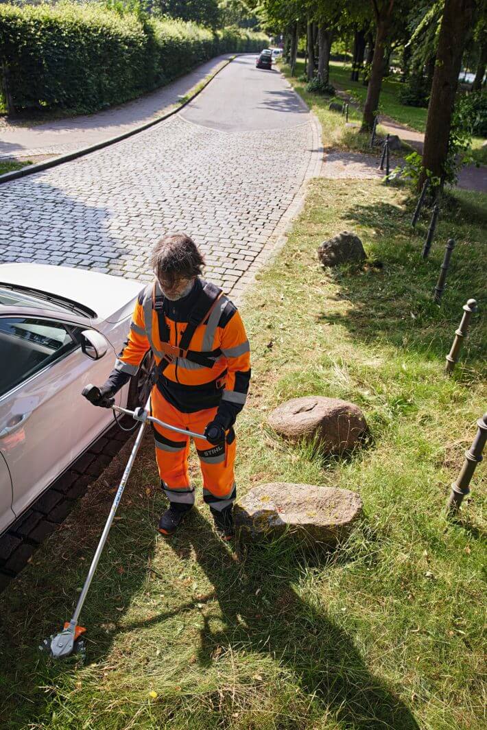 STIHL Akku-Kreiselschere RGA 140 | AP-System STIHL Akku-Kreiselschere RGA 140 | AP-System