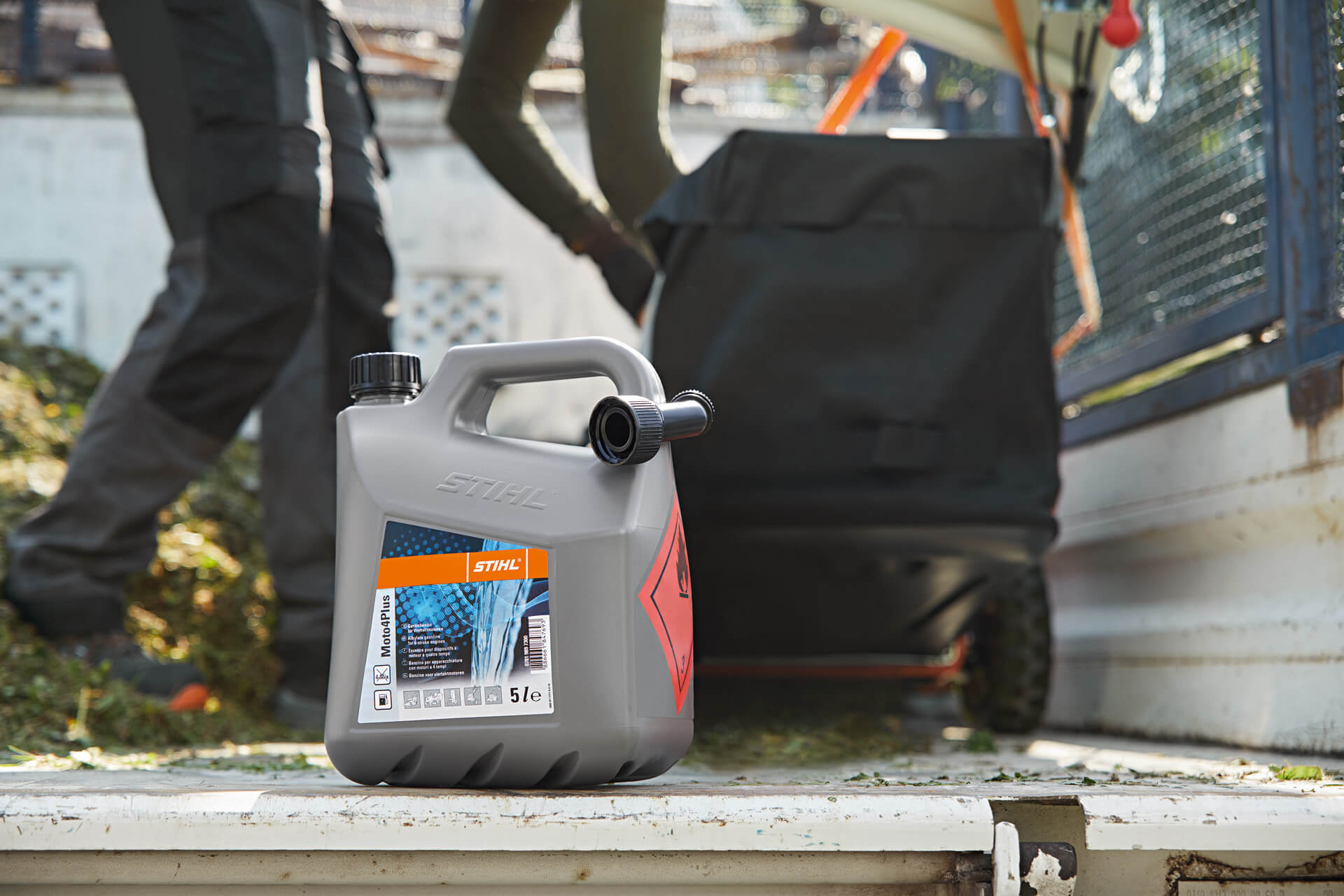 STIHL Sonderkraftstoff Moto4Plus für 4-Takt-Motoren STIHL Sonderkraftstoff Moto4Plus für 4-Takt-Motoren