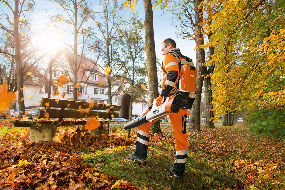 STIHL Akku-Blasgerät BGA 100 | AP-System STIHL Akku-Blasgerät BGA 100 | AP-System