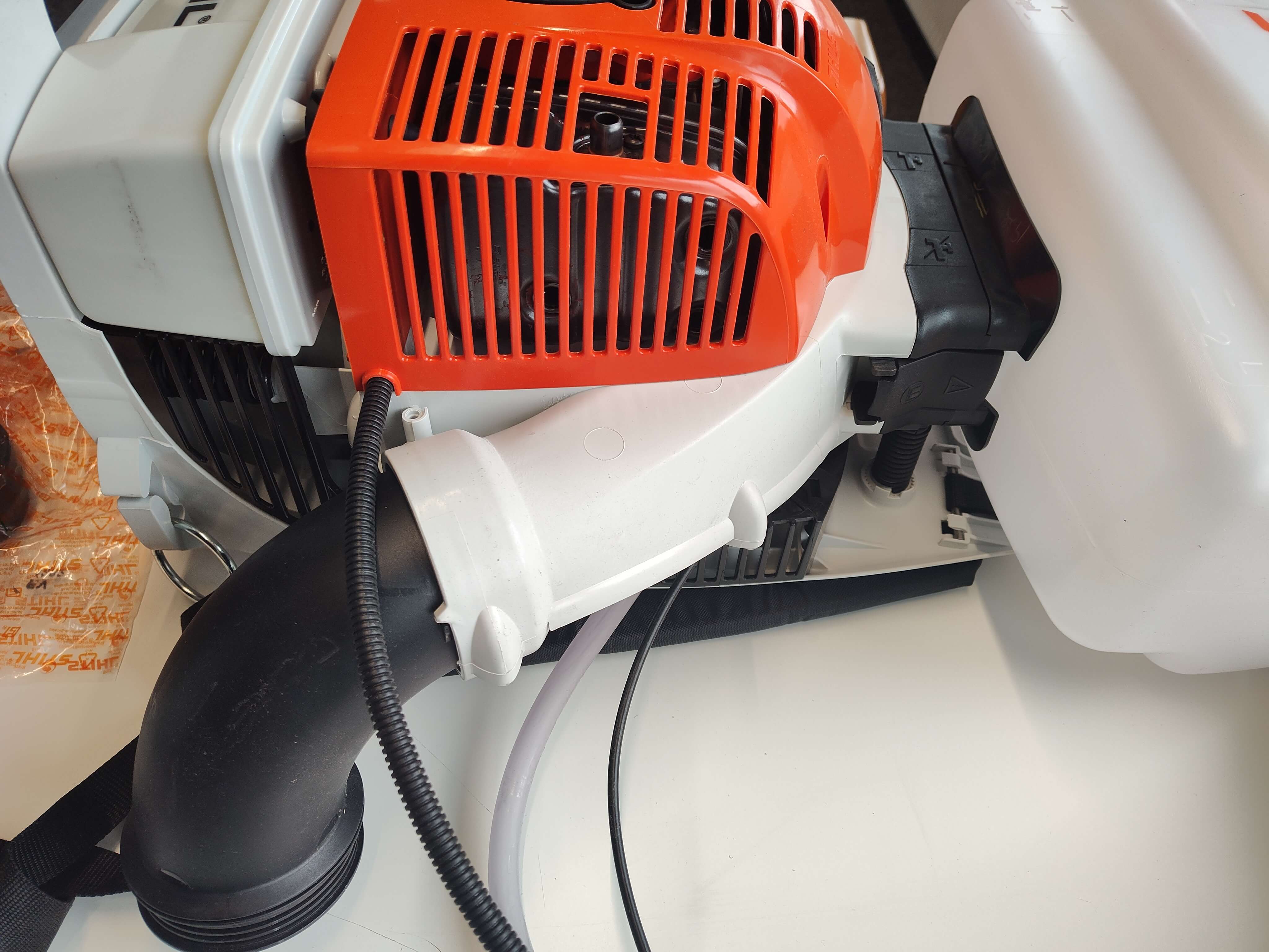 STIHL Benzin-Sprühgerät SR 450, rückentragbar | B-Ware STIHL Benzin-Sprühgerät SR 450, rückentragbar | B-Ware