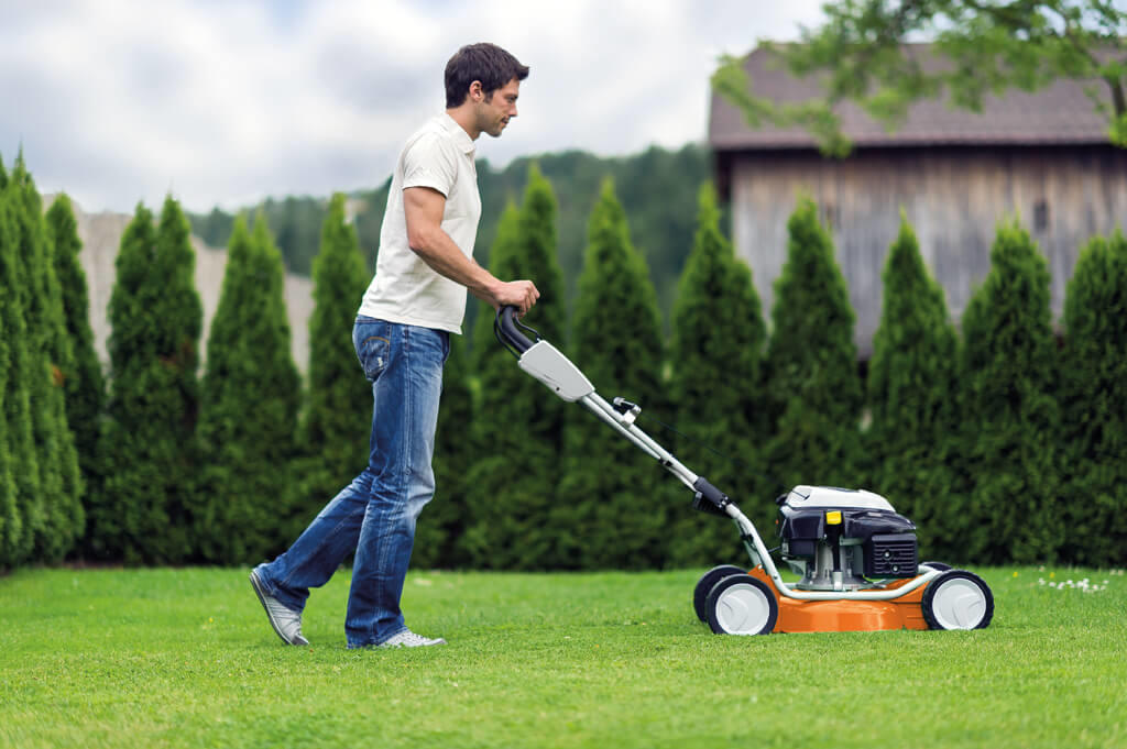 STIHL Benzin-Rasenmäher RM 2 RT STIHL Benzin-Rasenmäher RM 2 RT