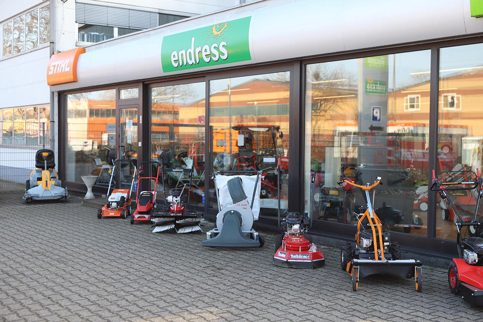 Endress-motorgeraete-gmbh-troisdorf-standort-stihl-werkstatt-gartentechnik-14 Niederlassung Troisdorf Köln mit Verkaufsraum aussen