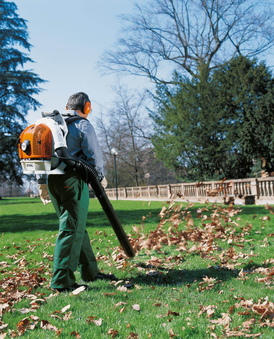 STIHL Benzin-Blasgerät BR 500 STIHL Benzin-Blasgerät BR 500