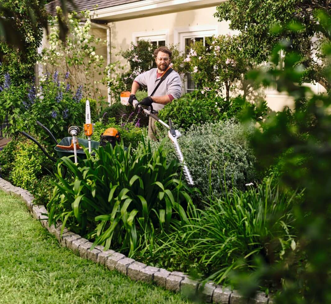 STIHL Akku-KombiMotor KMA 80 R | AK-System STIHL Akku-KombiMotor KMA 80 R | AK-System