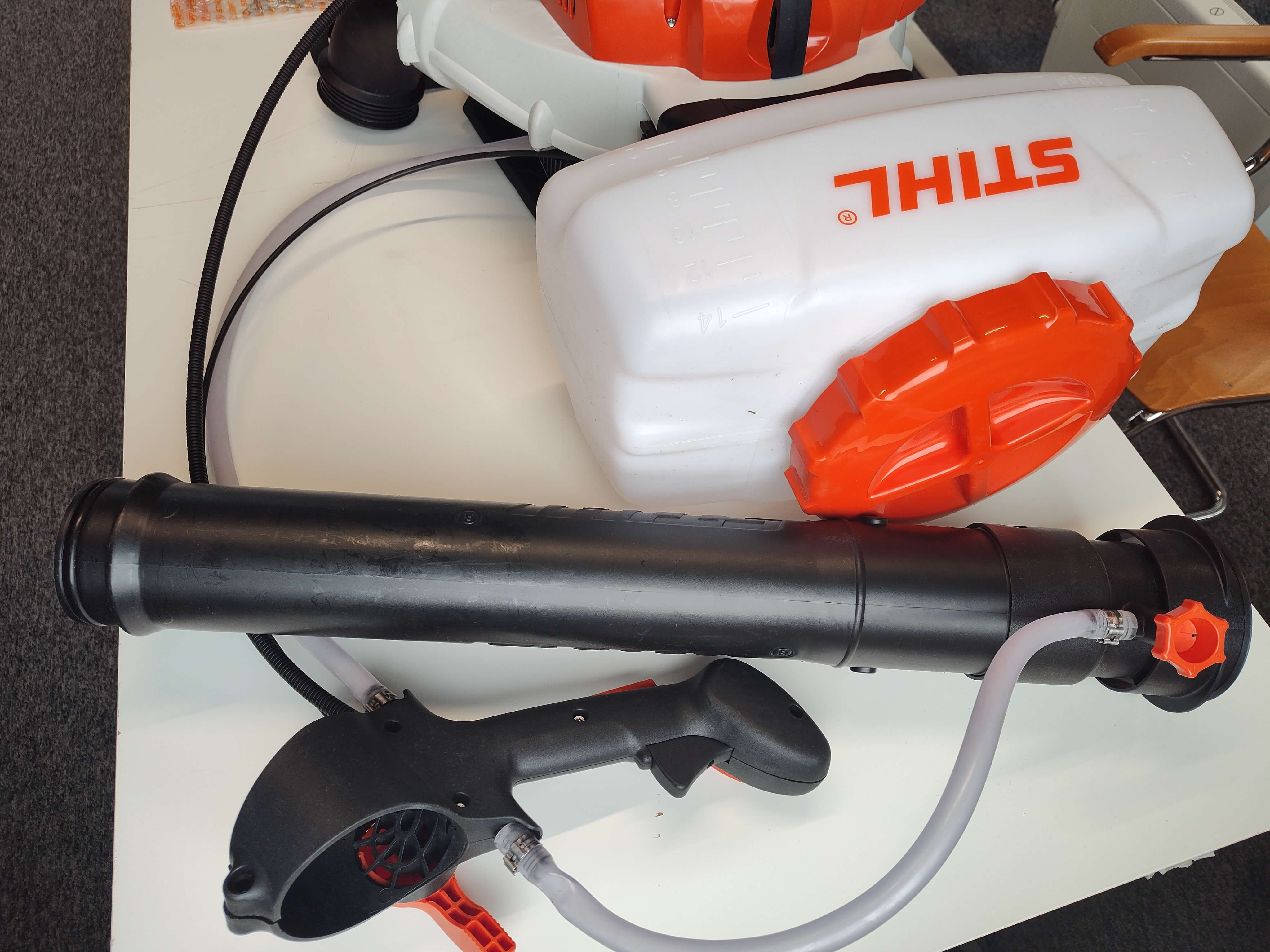 STIHL Benzin-Sprühgerät SR 450, rückentragbar | B-Ware STIHL Benzin-Sprühgerät SR 450, rückentragbar | B-Ware