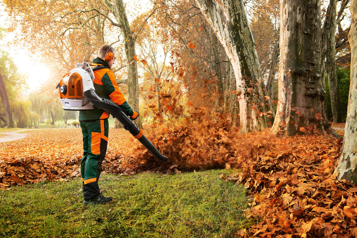 STIHL Benzin-Laubbläser BR 700 STIHL Benzin-Laubbläser BR 700