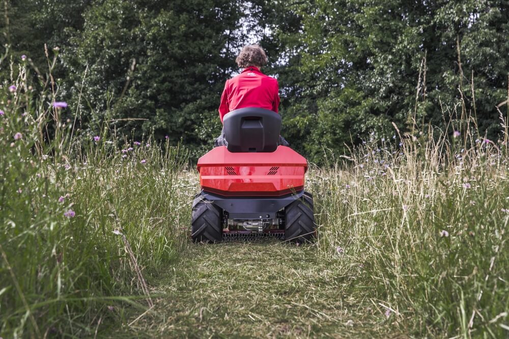 sba_matthias_traktor_hohesgrass_heck_018 HochGrasmäher SOLO T 22-110.0 HDH-A V2