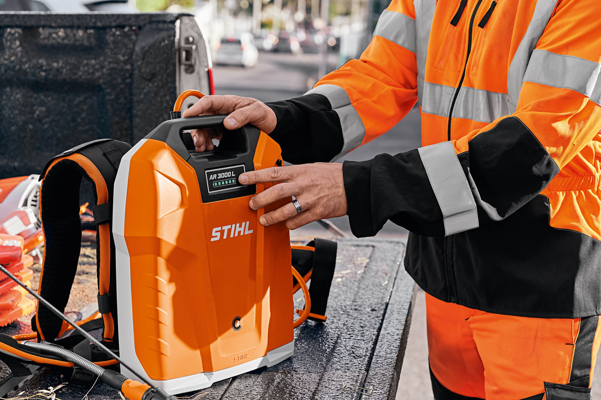 STIHL rückentragbarer Akku AR 3000 L STIHL rückentragbarer Akku AR 3000 L