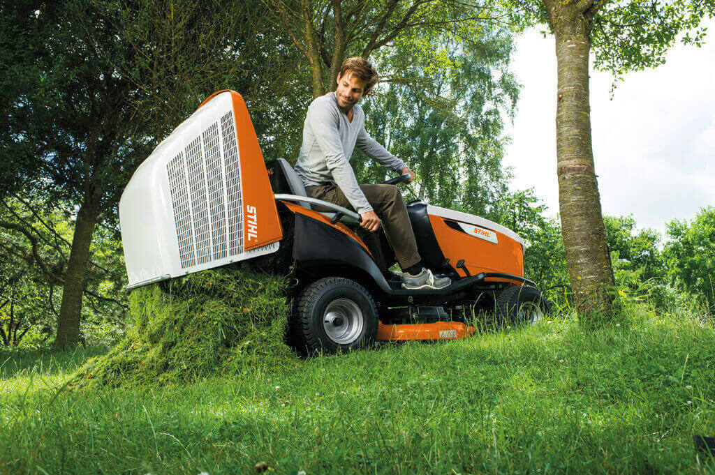 STIHL Rasentraktor RT 6112 ZL |Ausstellungsstück STIHL Rasentraktor RT 6112 ZL |Ausstellungsstück