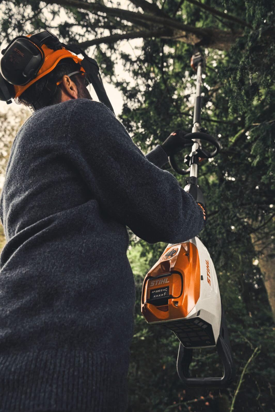 STIHL Akku-KombiMotor KMA 200 R | AP-System STIHL Akku-KombiMotor KMA 200 R | AP-System