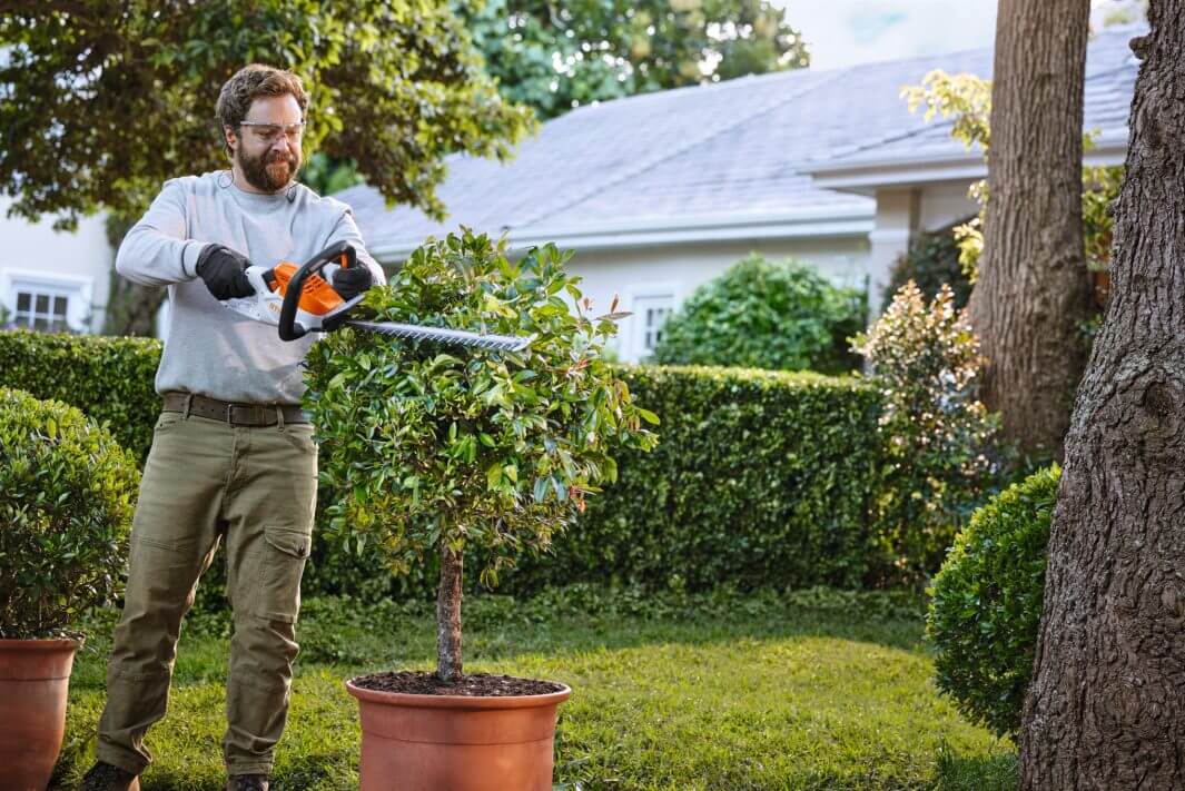 STIHL Akku-Heckenschere HSA 40 | AS-System STIHL Akku-Heckenschere HSA 40 | AS-System
